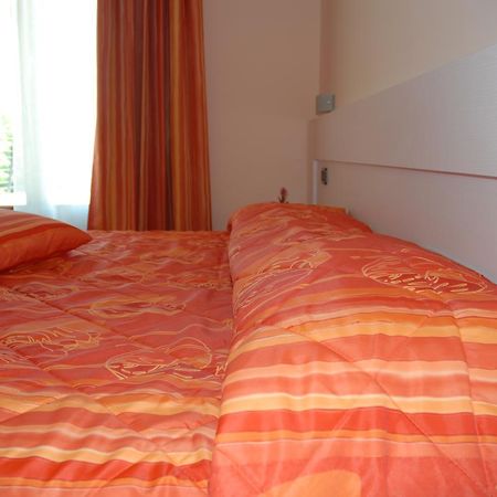 Hotel Flaminio Tavernelle Serrungarina Rom bilde